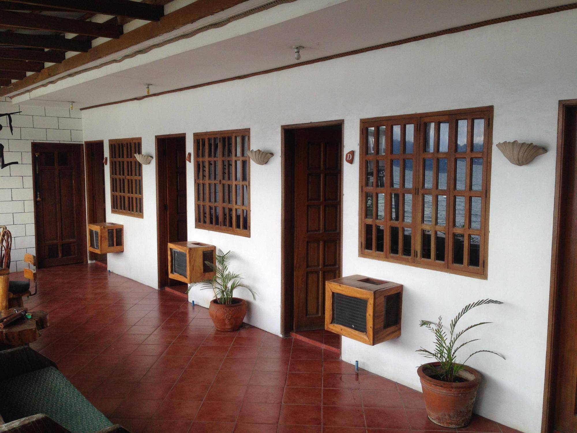 Harleys Hotel Olongapo Eksteriør bilde